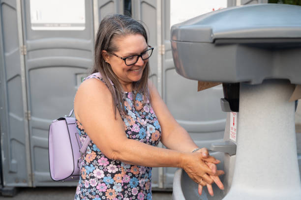 Best Portable restroom trailer rental  in Dayton, TX
